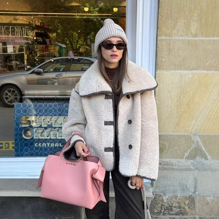 Pauline | Women's Cozy Pockets Modern Jacket in Beige