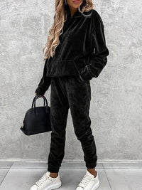 Pia | Women's Oversized Cozy Comfortable Fleece Joggers in Black