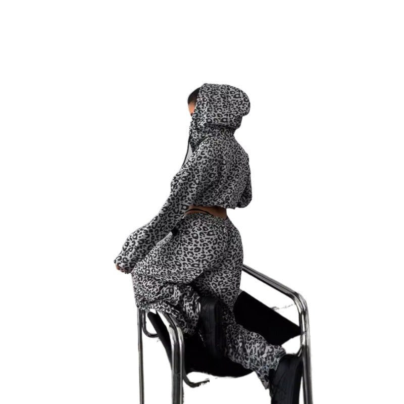 Praxedes | Women's Two-Piece Set in Leopard