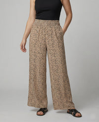 Prospera | Women's Elastic Waist Pants – Dress Pants in Khaki