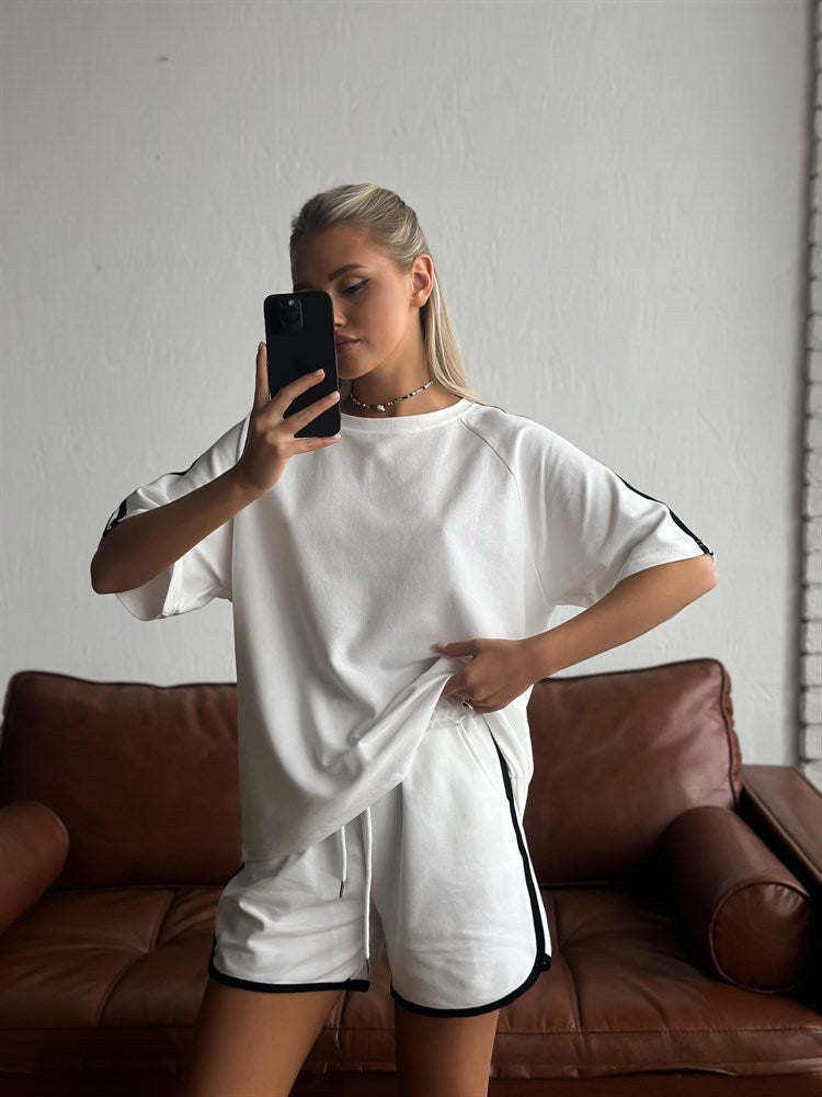 Quintina | Women's Short Sleeve T-Shirt in White