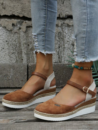 Thea | Women's Woven Cushioned Comfortable Sandals in Brown