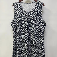 Thessalie | Women's Sleeveless Pockets Floral Top