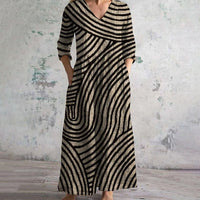 Una | Women's Curved Stripe Design Dress in Black
