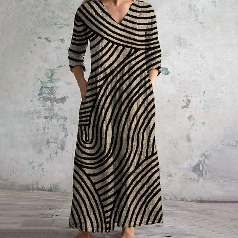 Una | Women's Curved Stripe Design Dress in Black