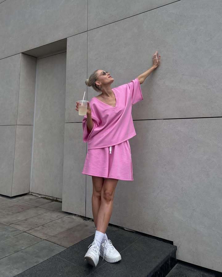 Valeria | Women's Oversized Top in Pink