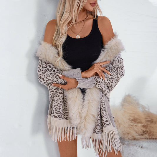 Vittoria | Women's Faux Fur Collar Fringe Knit Elegant Poncho