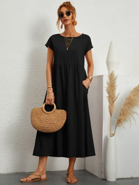 Wilhelmina | Women's Loose Maxi Round Neck Pocket Dress in Black