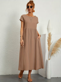 Wilhelmina | Women's Loose Maxi Round Neck Pocket Dress in Khaki