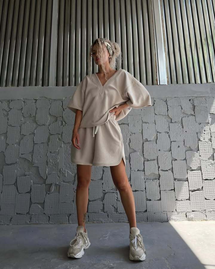 Ysolde | Women's V-Neck Top in Apricot