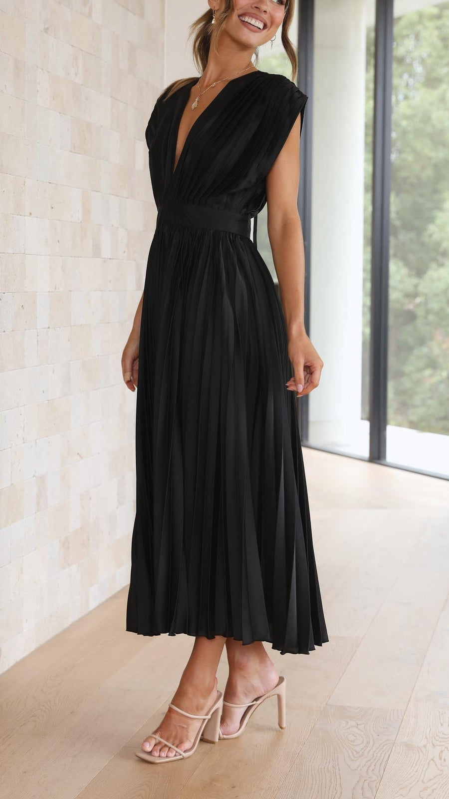 Zita | Women's Pleated Maxi V-Neck Tie Waist Dress