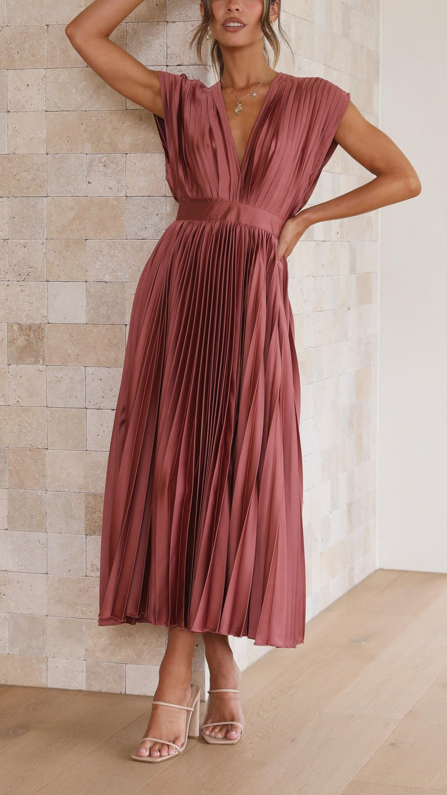 Zita | Women's Pleated Maxi V-Neck Tie Waist Dress
