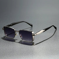 Aventura Shades