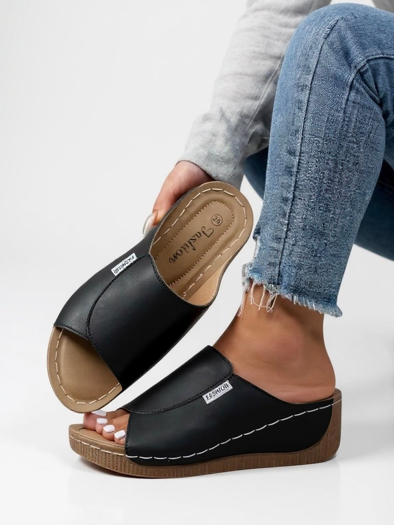 Ayla Platform Slides in Black