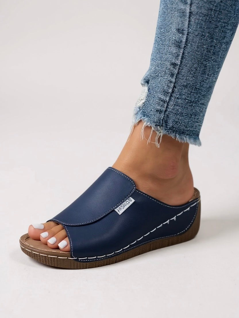 Ayla Platform Slides in Black