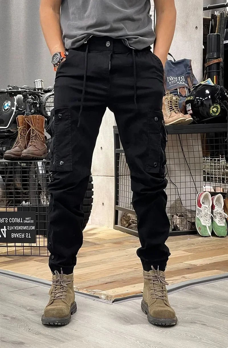 Bastiaan Trousers with Pockets in Schwarz (Mit Taschen)