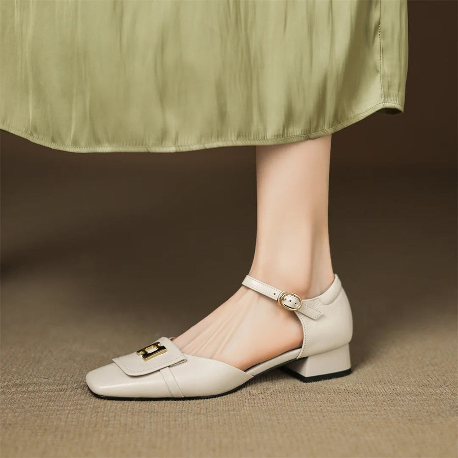 Bella Block Heel Pump in Pearl