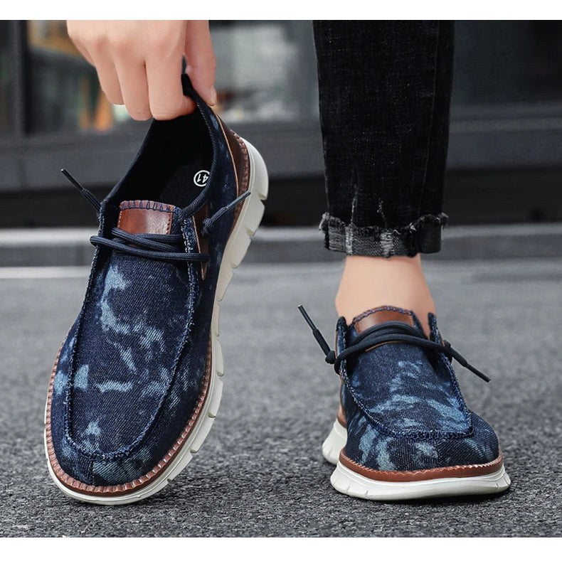 Benson Slip On Sneaker in Navy Blue