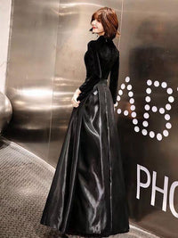 Suvi Velvet Maxi Dress