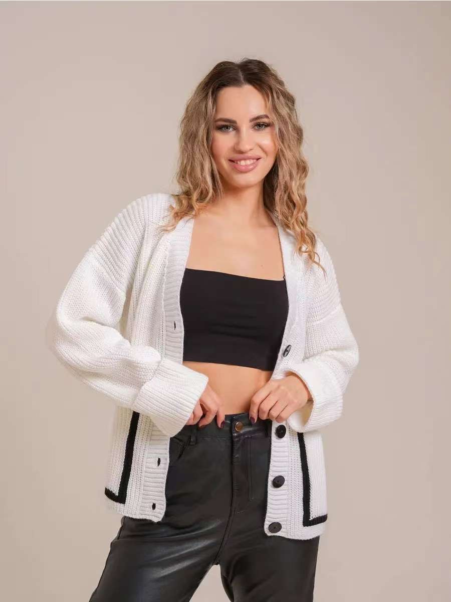 Bo Casual Knit Cardigan in White