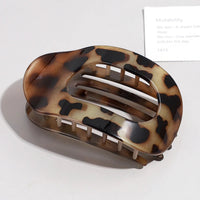 Brenda Women's Large Hair Claw Clip Oval Flat in bright grey leopard