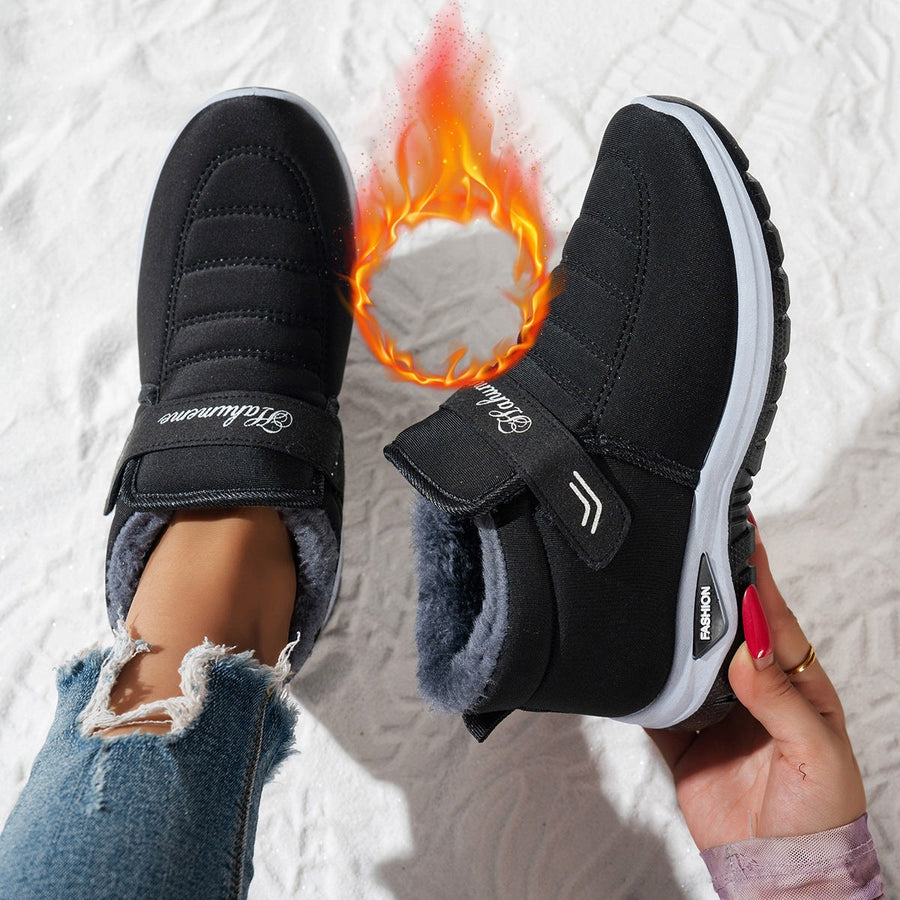 Brielle Sneakers in Black