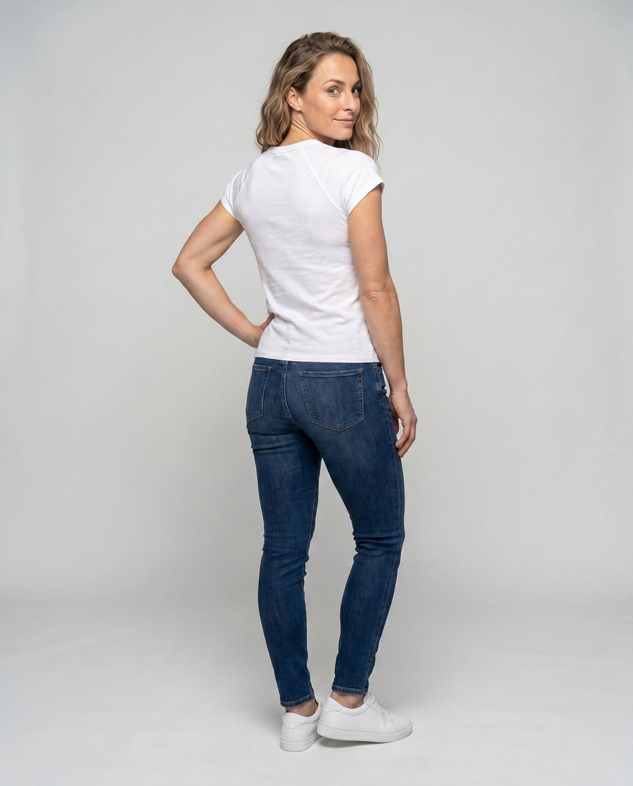 Calla Lightweight Linen Shirt with Crew Neck