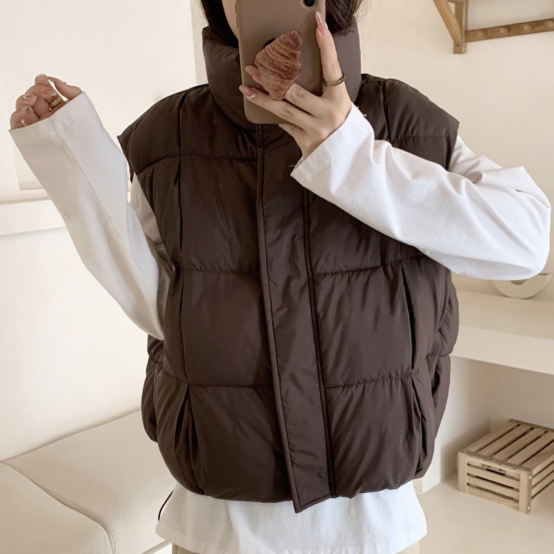 Calla Vest with Side Pockets and Pockets in Coffee