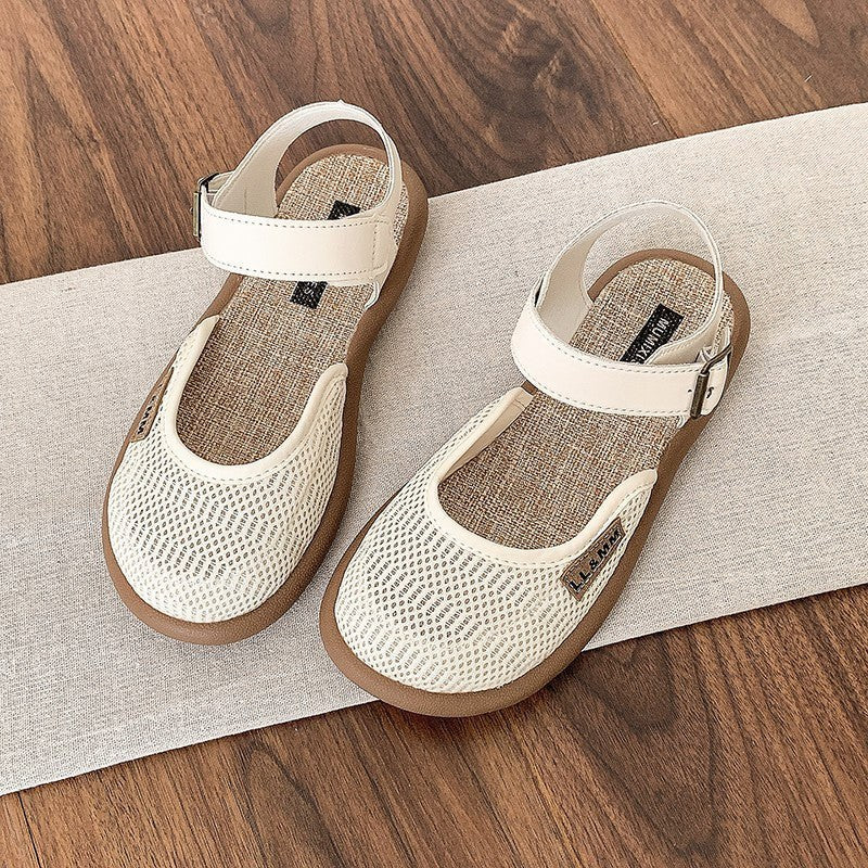 Calveth Women's Closed-Toe Flat Sandals in Beige