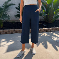 Calveth Women's Wide Leg Cropped Pants with Pockets in Dark Blue