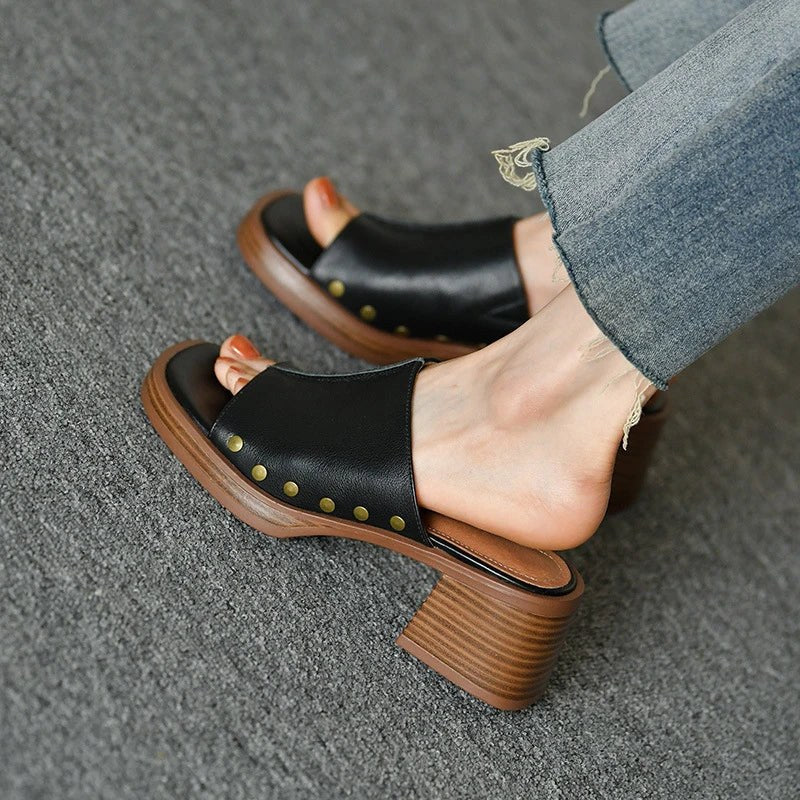 Camilla™ Classy Elegant Sandal in Black