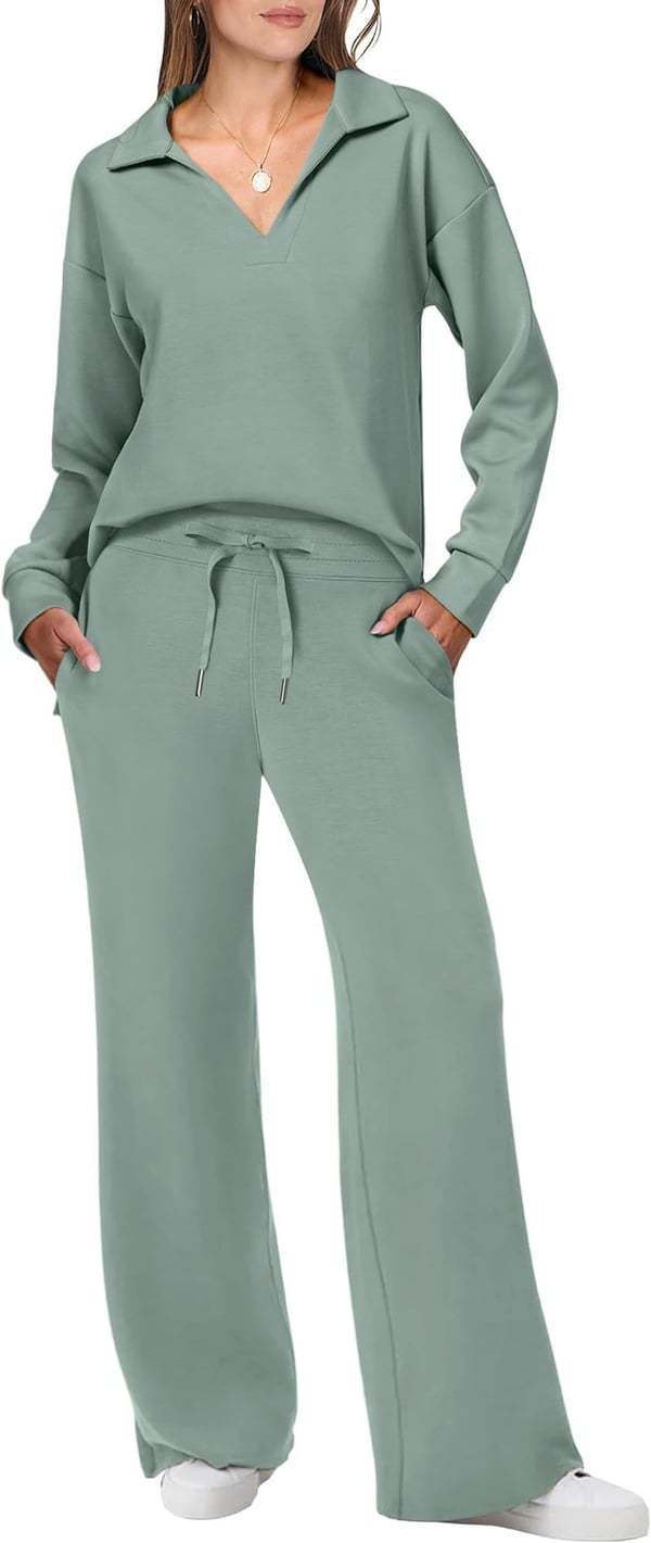 Camille Casual Set with V-Neck in Green