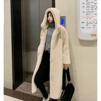 Carmen Coat with Pockets and Oversized in Beige