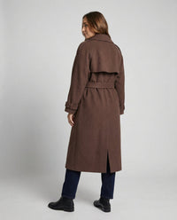 Carmen Comfortable Coat with Oversized in Brown