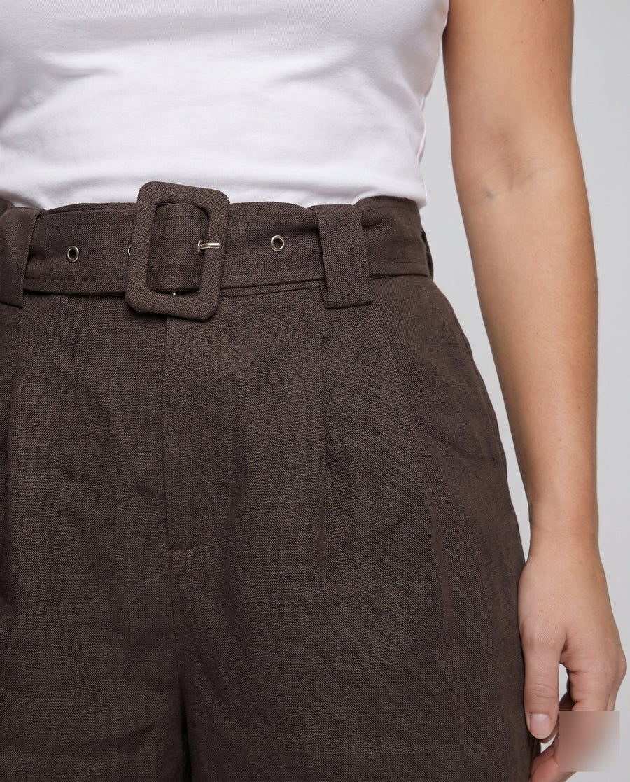 Carmen Elegant Linen Shorts with Belted