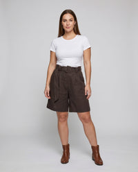 Carmen Elegant Linen Shorts with Belted