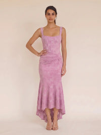 Carol Pink editorial
