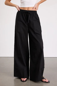 Chiara Linen Trousers with Elastic Waist and Pockets in Black
