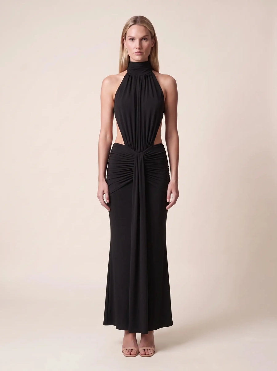 Clara Black front