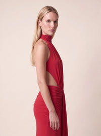Clara Red editorial