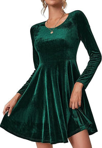 Clementine Elegant Velvet Dress in Green