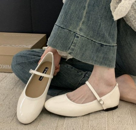 Coco Women's Mary Jane Flat Shoes Patent Strap Round Toe in Beige
