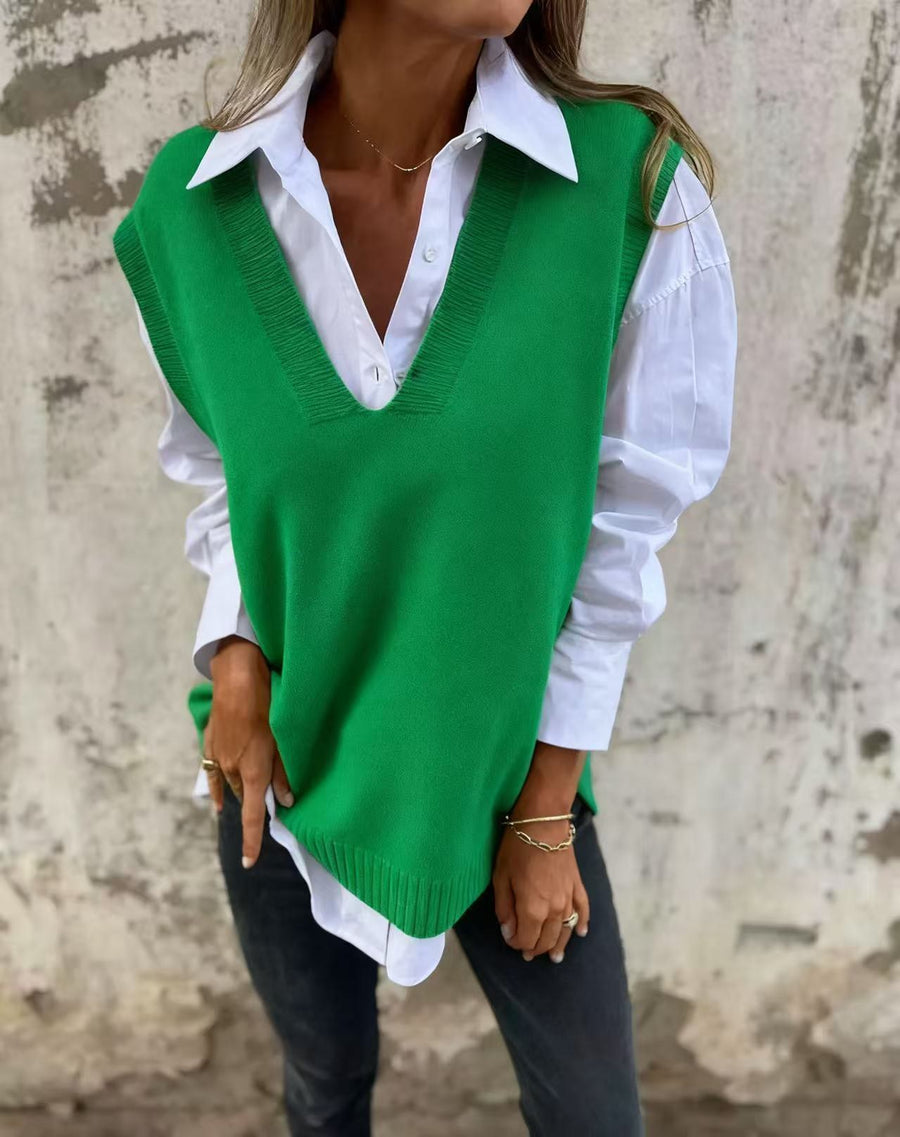Colette Casual Knit Sweater with V-Neck in Green