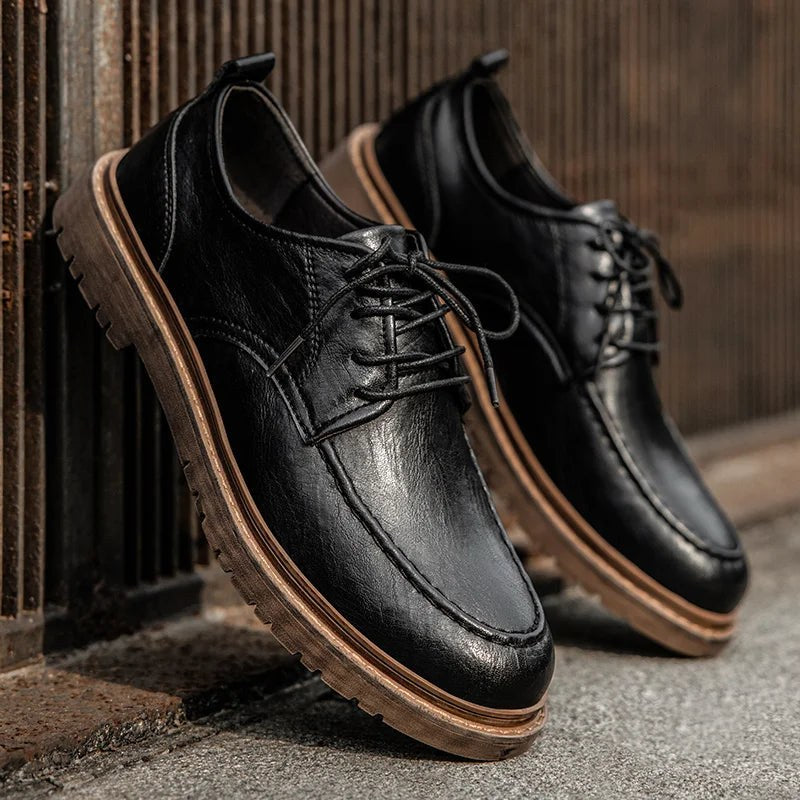 Conrad Moc-toe Leather Shoe in Charcoal