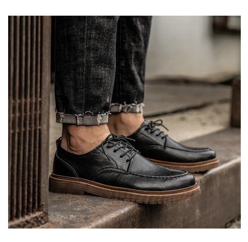 Conrad Moc-toe Leather Shoe in Charcoal
