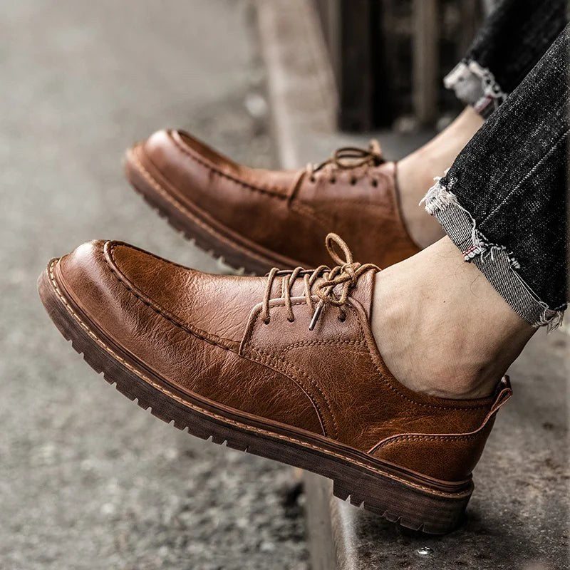 Conrad Moc-toe Leather Shoe in Sienna Brown