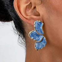 Contour Floral Stud Earring