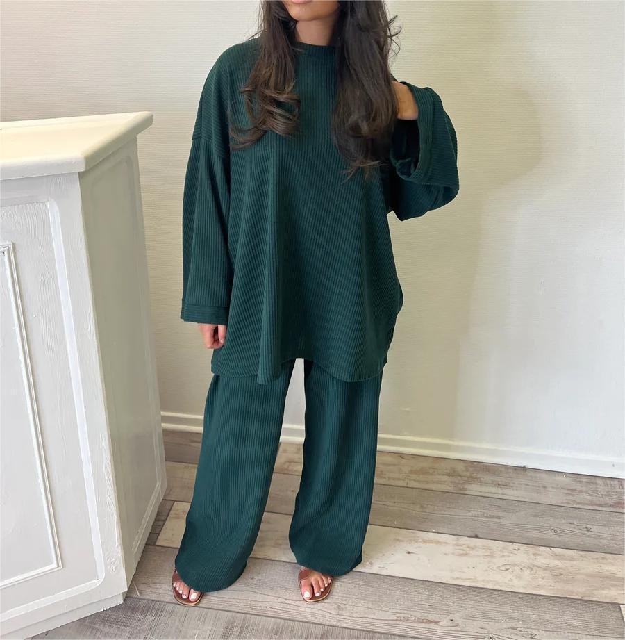 Cora Casual Knit Suit in Pfauen Green