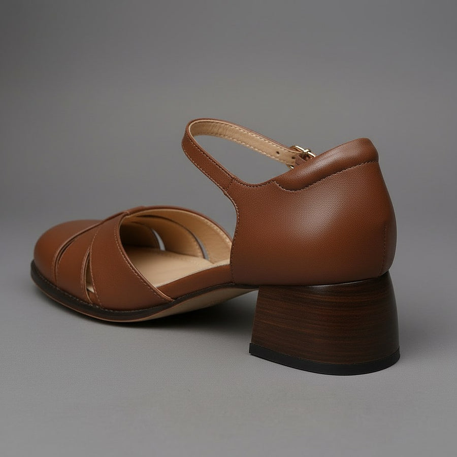 Cori Closed Toe Sandal in Sienna Brown