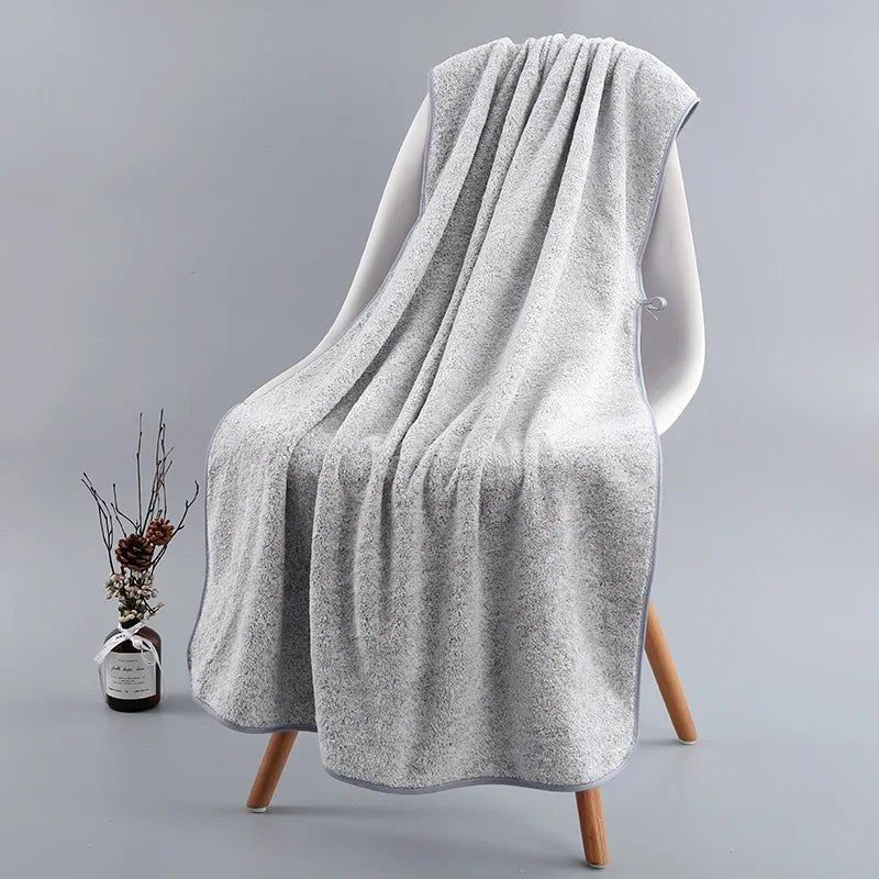Crown Bamboo Bath Towel in Cloud Gray